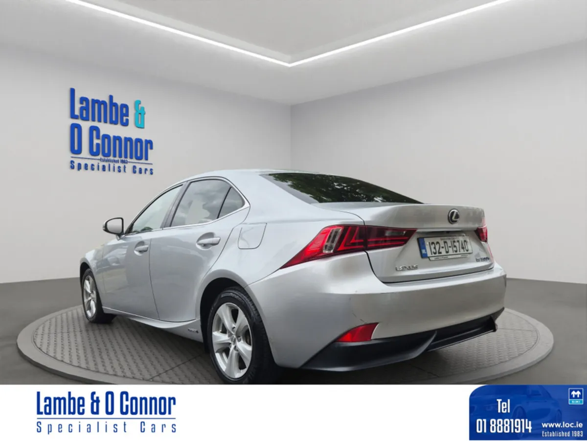 Lexus IS 300 H SE AUTO 2.5 *** SELF CHARGING HYBRI - Image 3