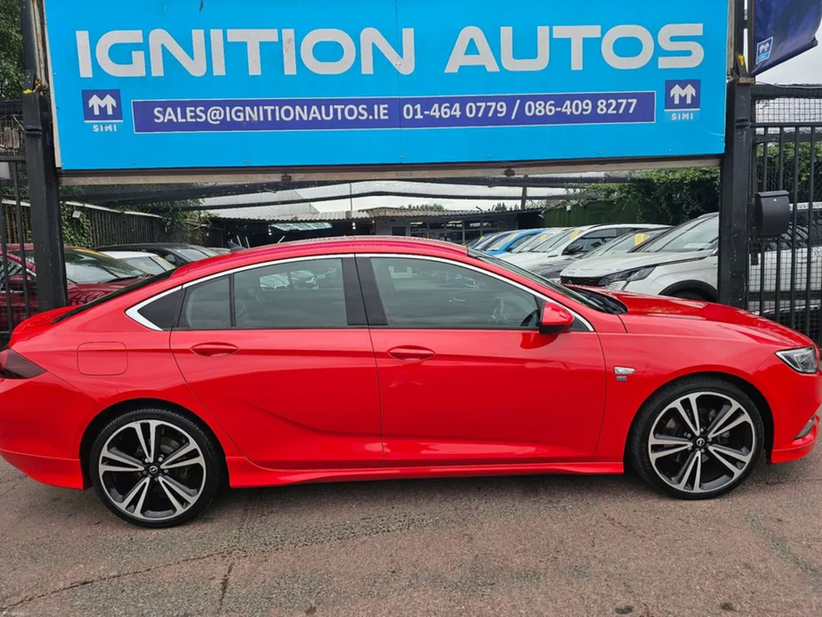 Opel Insignia SRI GRANDSPORT, OPC, SERVICE HISTORY - Image 2