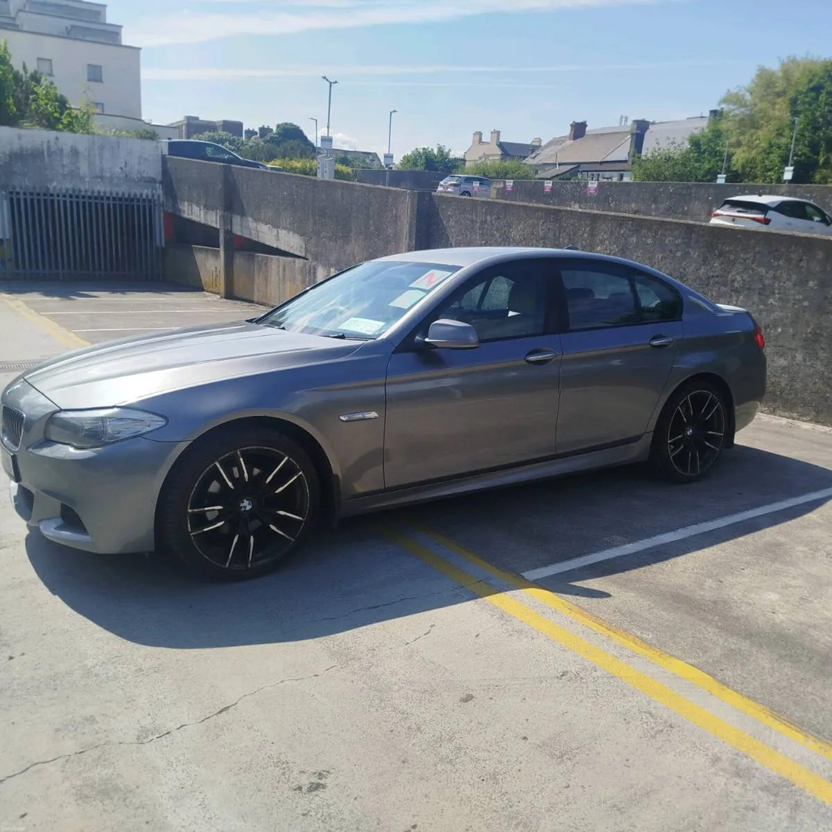 BMW 5 SERIES M SPORT 2011 - Image 4