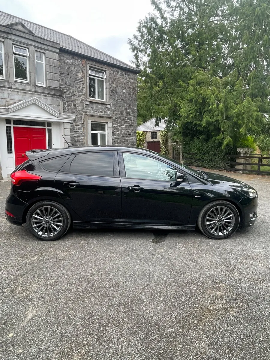 Ford Focus ST 1.5 TDCI 172 - Image 4