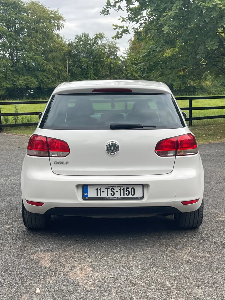 Volkswagen Golf 1.2 TSI CarPlay Trendline - Image 4