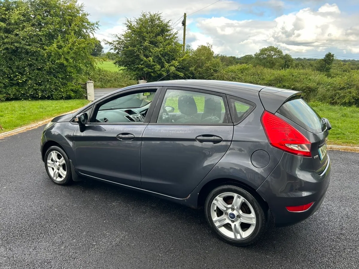 Ford Fiesta 2009 - Image 3