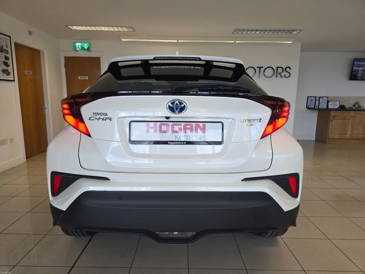 Toyota C-HR Hybrid SOL Automatic * Best Spec * - Image 5