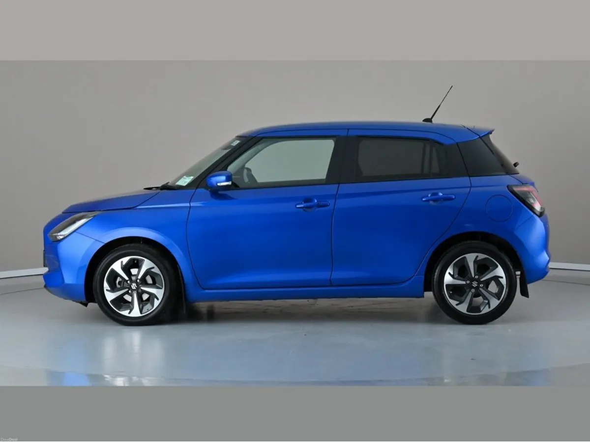 Suzuki Swift 1.2 Hybrid Ultra 5DR - Image 5