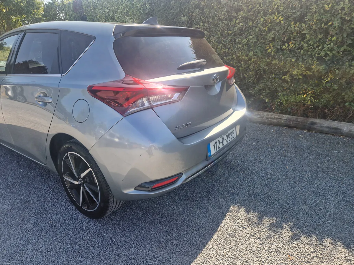 Toyota Auris LUNA SPORT 2017 - Image 3