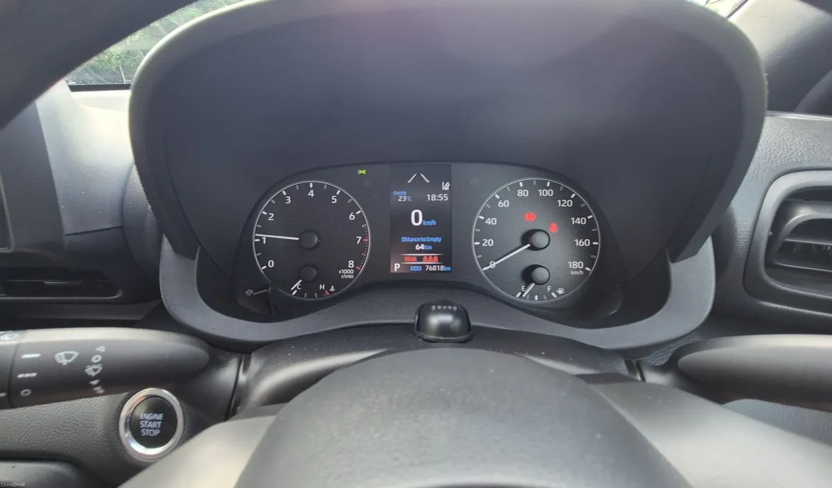 Toyota Yaris 2020 - Image 2