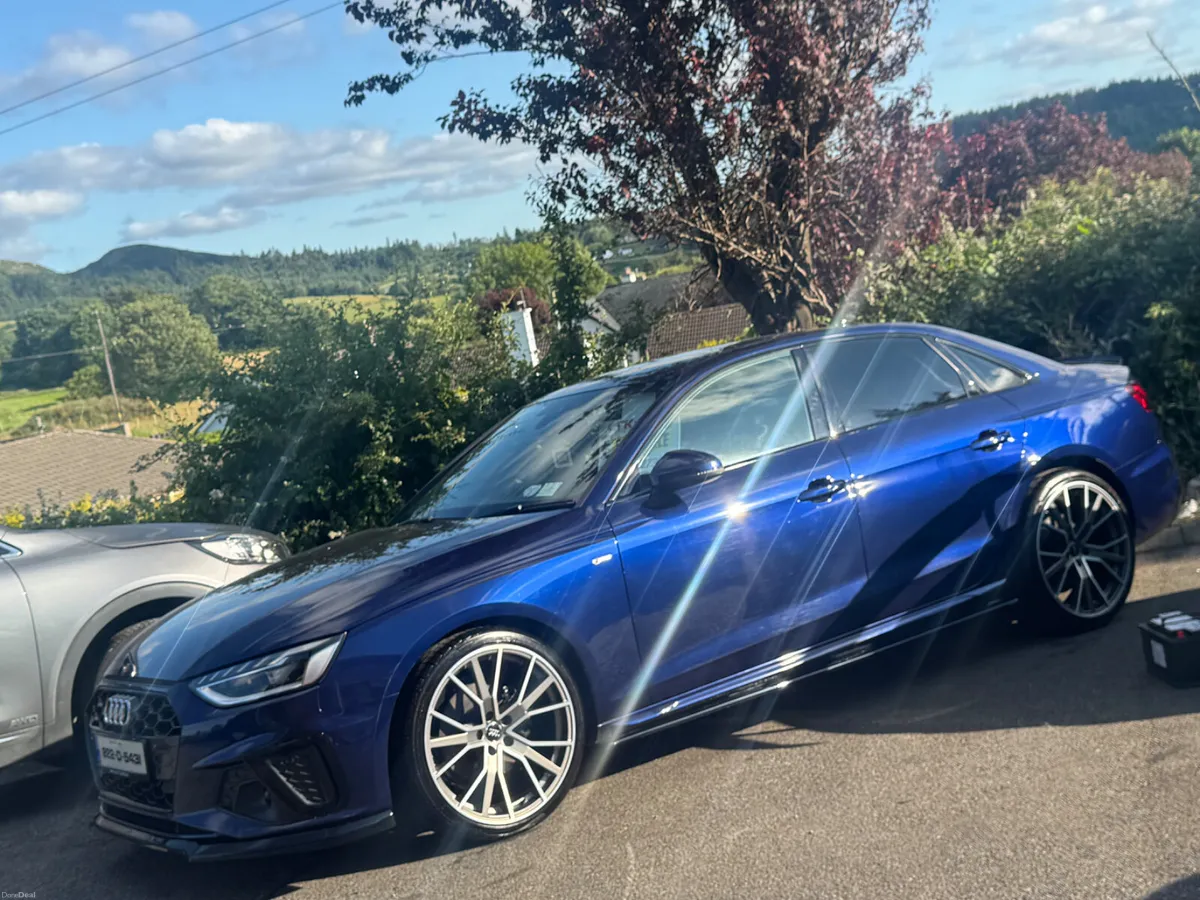 Audi A4 2022 Sline stunning blue - Image 3