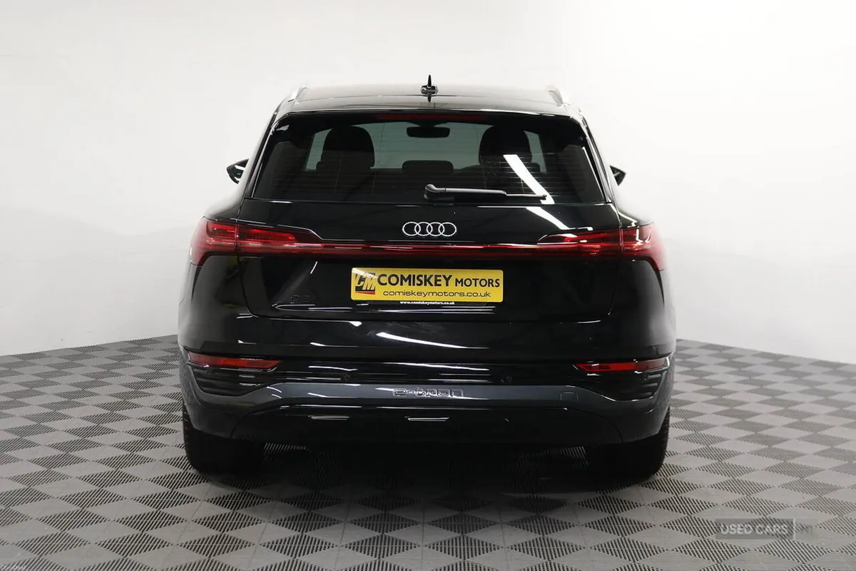 Audi Q8 e-tron Sport - Image 5