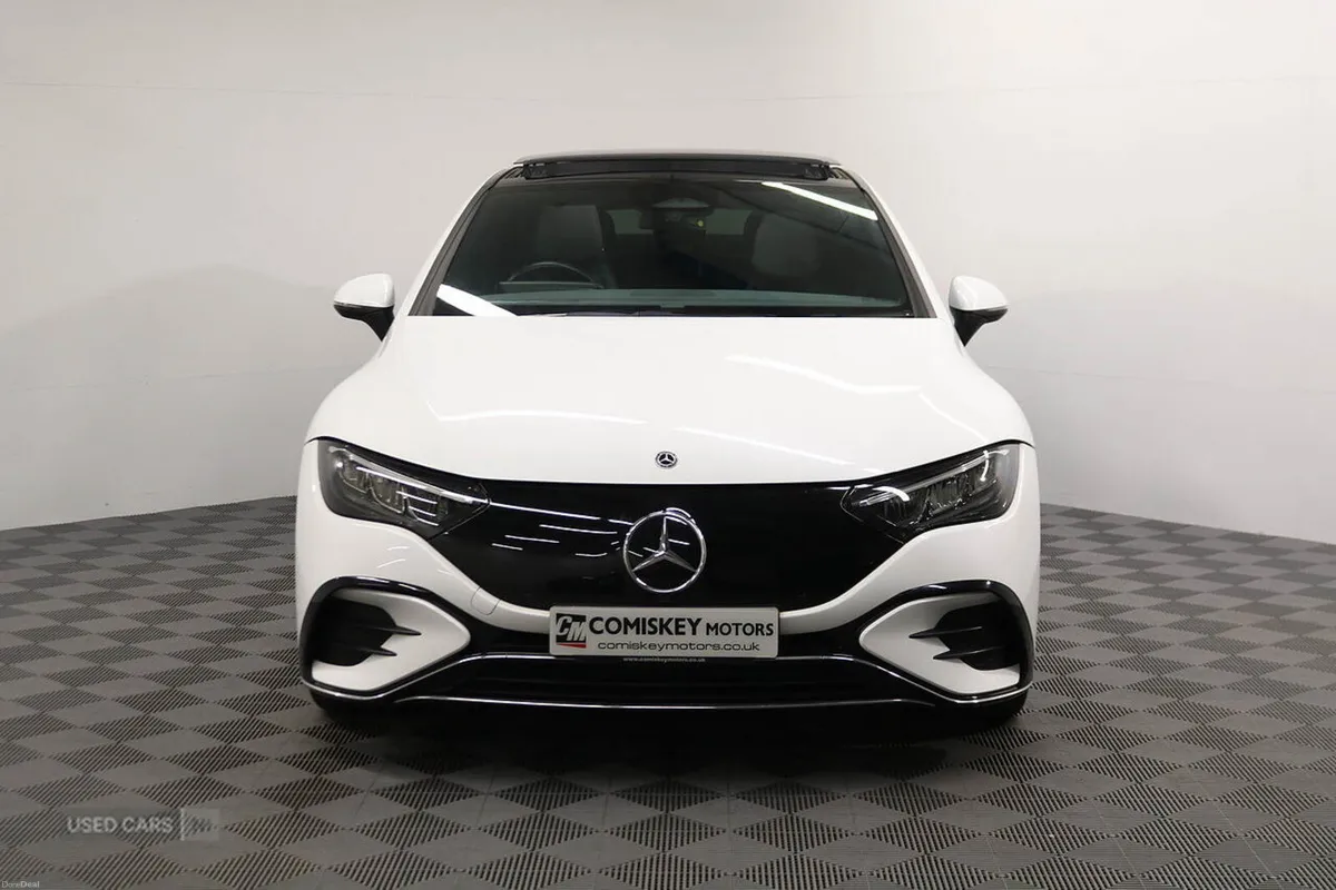 Mercedes-Benz EQE 300 AMG Line - Image 2