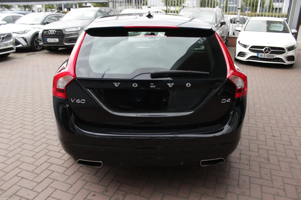 2017 VOLVO V60 5DR ESTATE AUTOMATIC 2.0 - Image 5