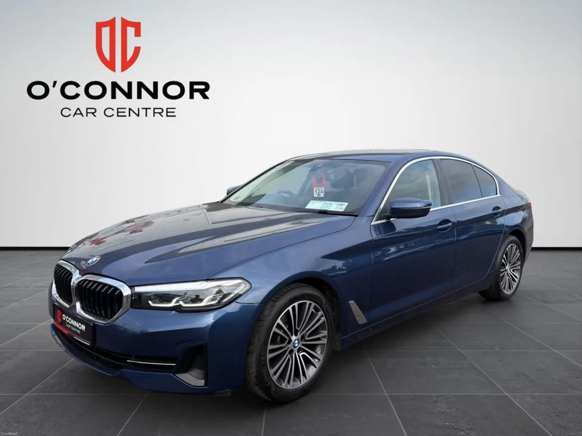 BMW 5-Series Executive comfort, BMW performance. e - Image 1