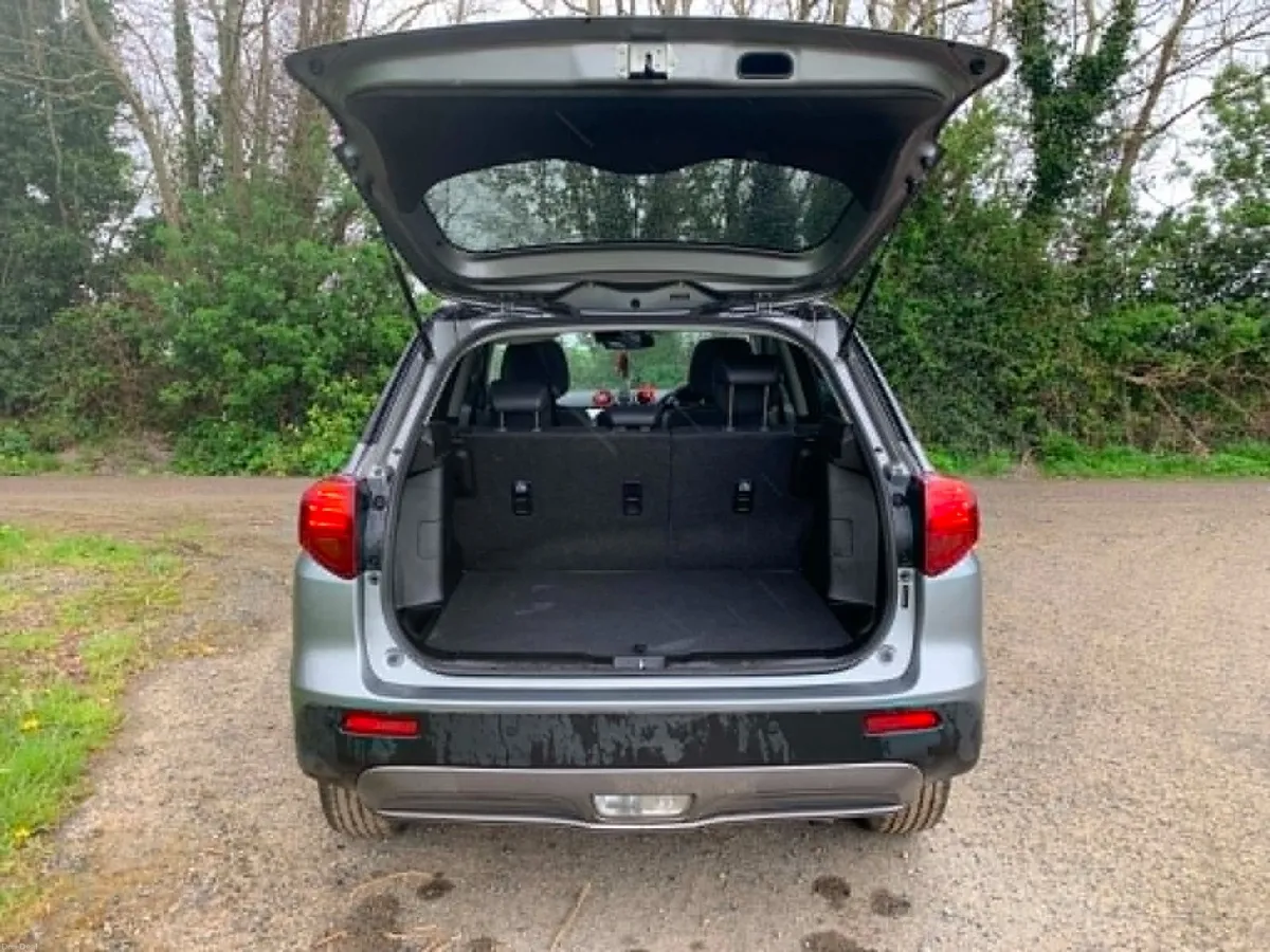 2024 Suzuki Vitara 1.5 petrol hybrid all grip - Image 6