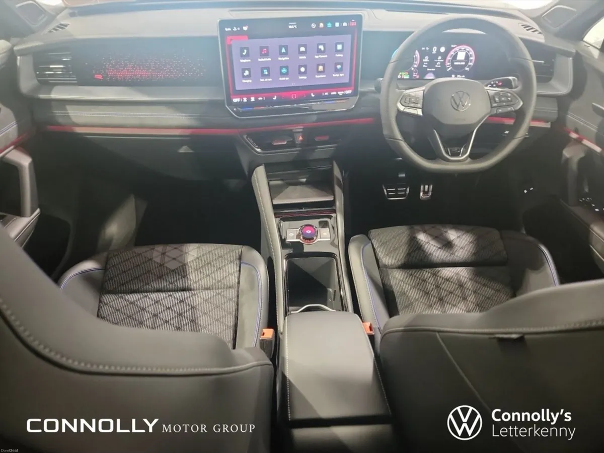 Volkswagen Tayron R-Line 1.5TSI eHybrid - Image 4