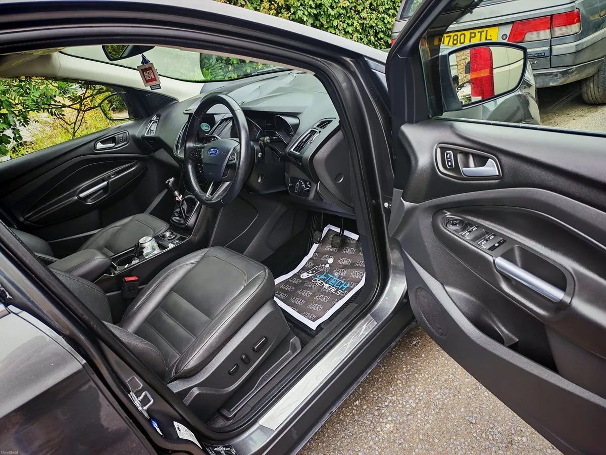 Ford Kuga 2018 - Image 4
