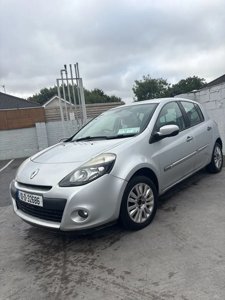 Renault Clio 2010 - Image 2