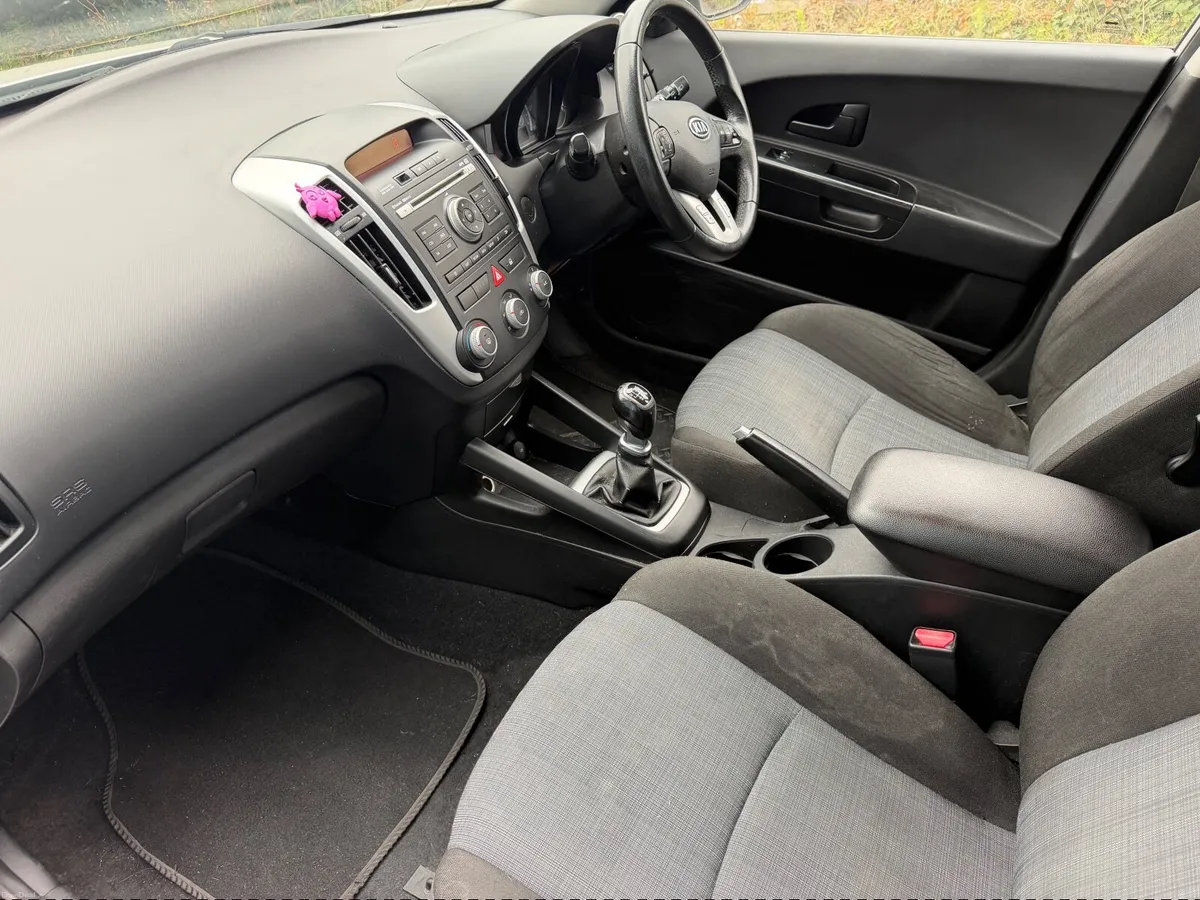 Kia Ceed 2012 - Image 6