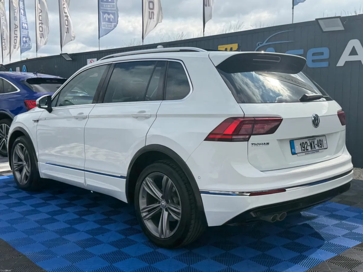 Volkswagen Tiguan R-LINE - 2.0L DIESEL - MANUAL - - Image 6