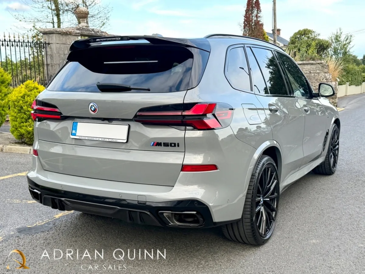 BMW X5 50e M-SPORT AUTO X-DRIVE==HUGE SPEC==INDIVI - Image 5