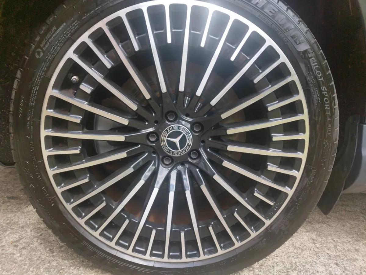 Mercedes EQC FULL SERVICE HISTORY - Image 4