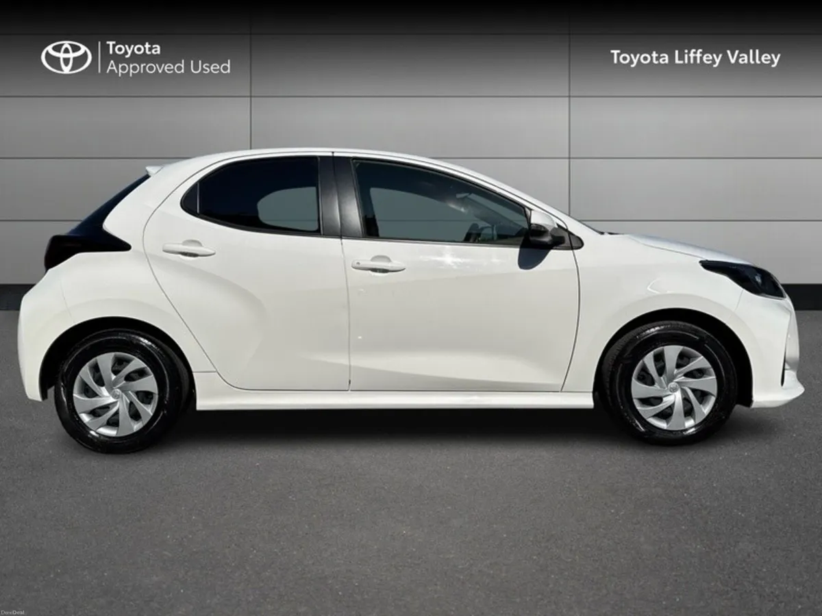 Toyota Yaris YARIS 1.5 HYBRID - Image 3