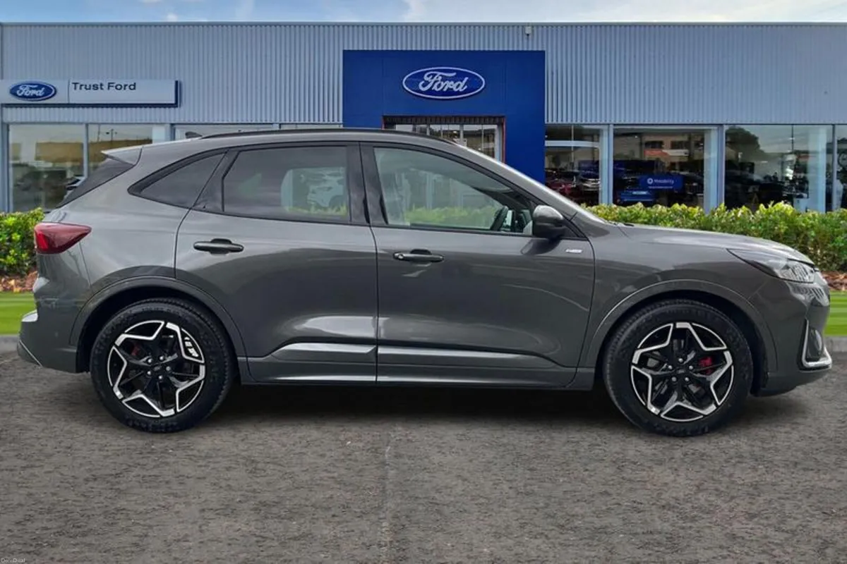 Ford Kuga ST-Line X - Image 3