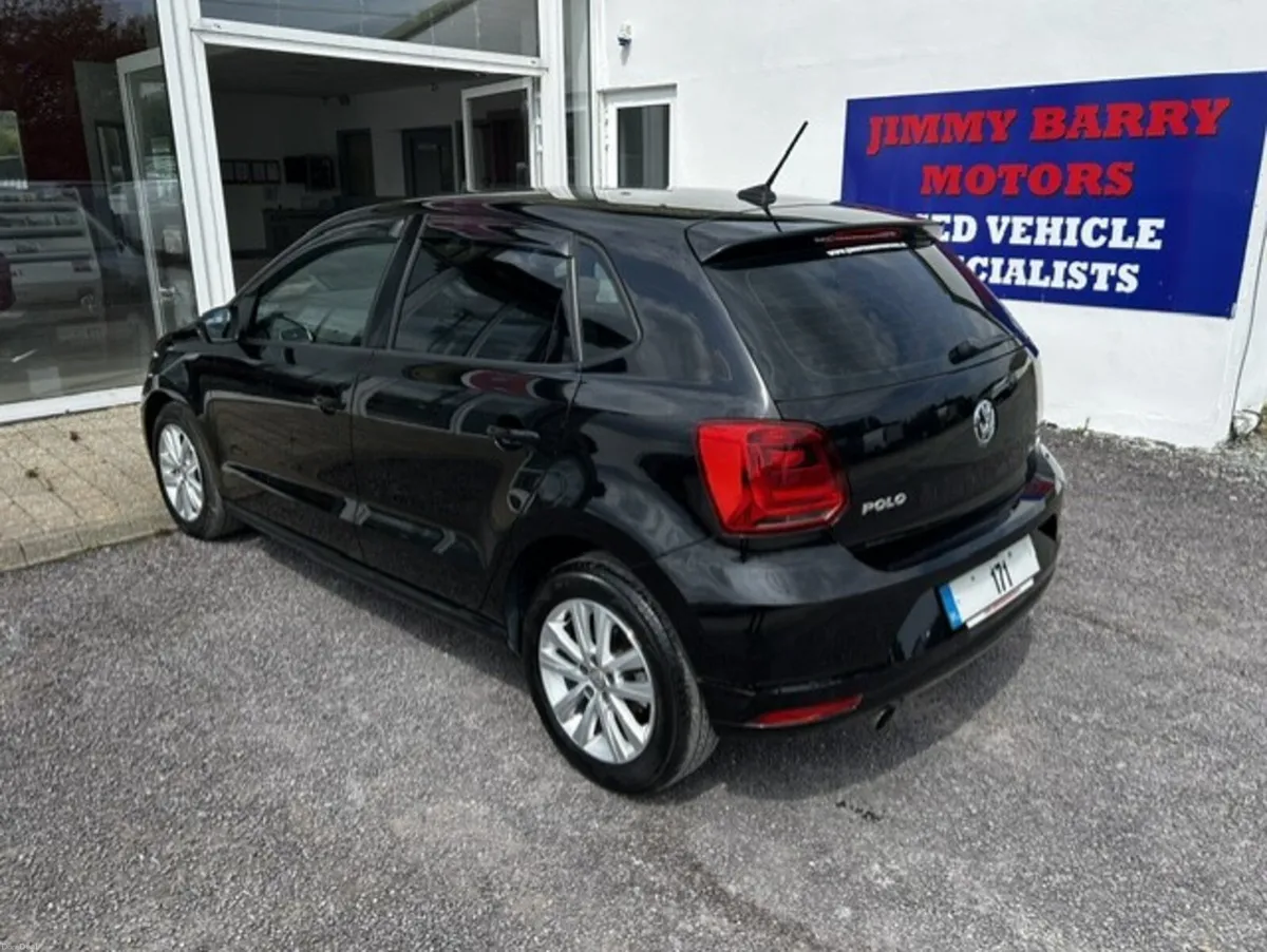 VW POLO AUTOMATIC - Image 4