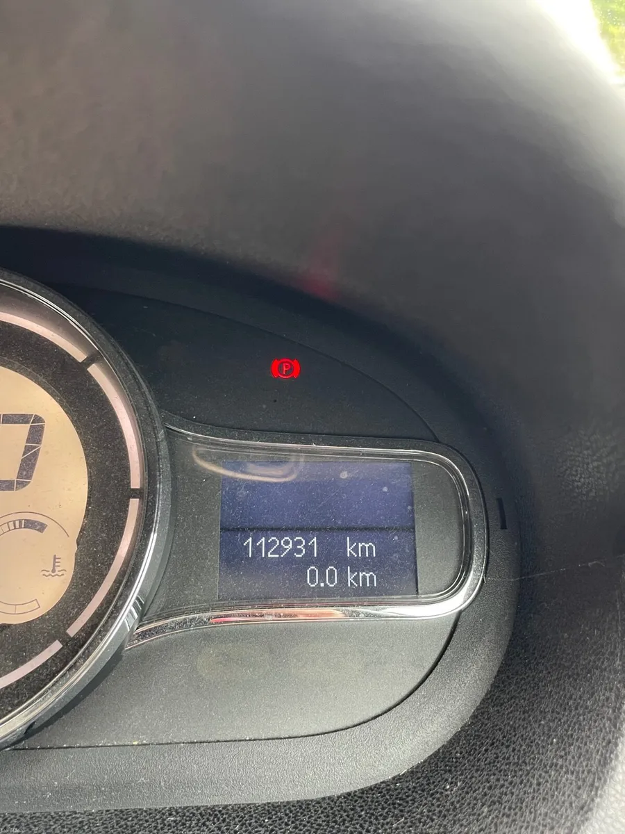 Renault Megane 2014 - Image 2