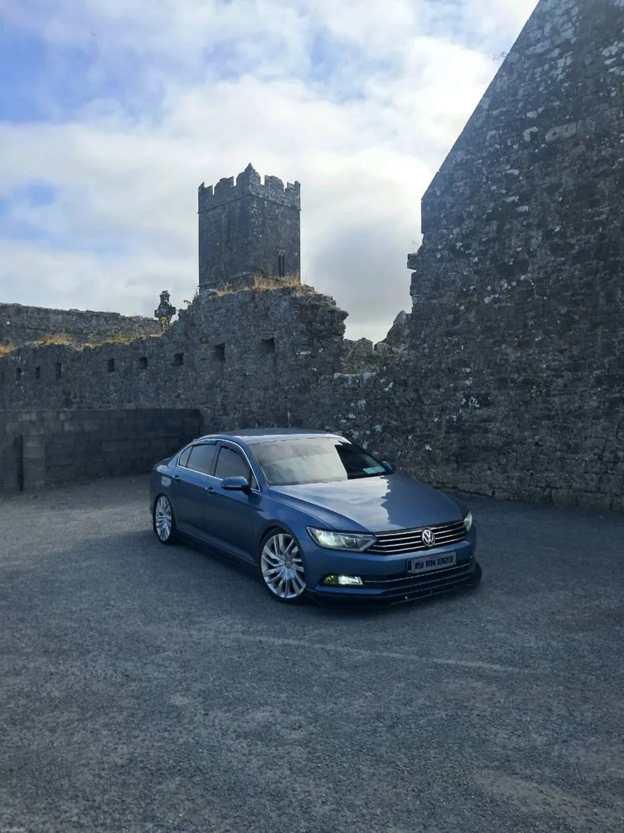 Passat - Image 1