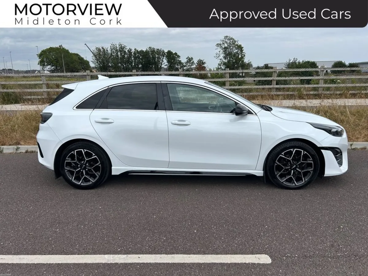 Kia Ceed 1.6D Mhev GTL MY23 5DR - Image 2