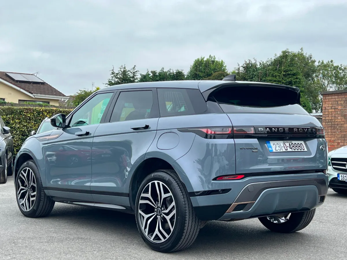 Land Rover Range Rover Evoque P300E PHEV R-DYNAMIC - Image 6