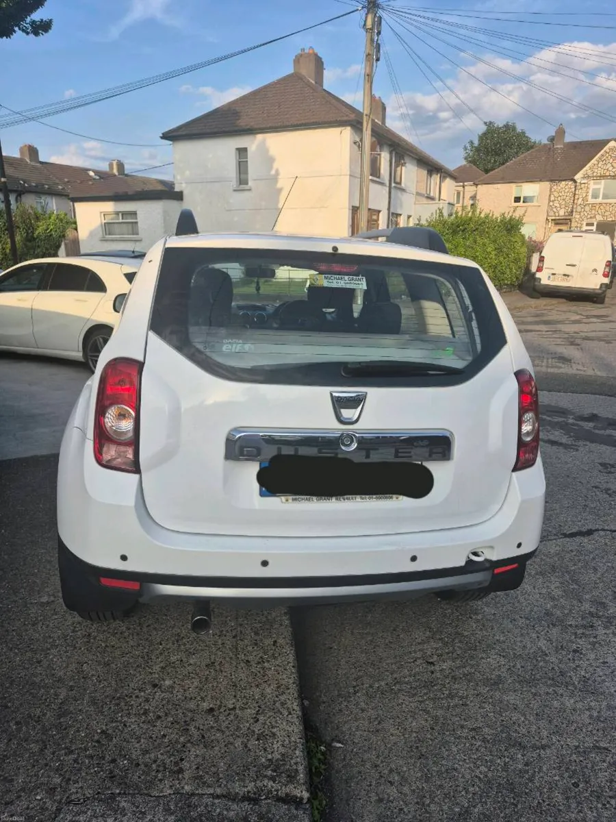 Car - Image 1