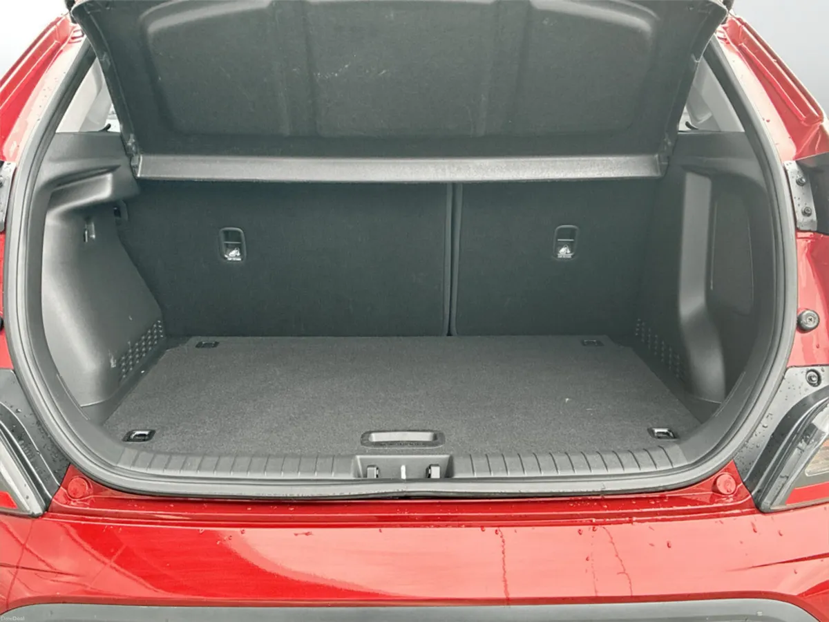 Hyundai Kona Premium EV 64Kwh - Image 6