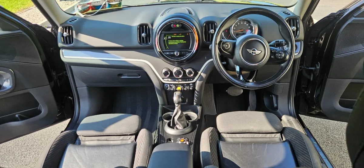 2017 Mini Countryman Cooper S E ALL4 Plug-In Hybri - Image 6