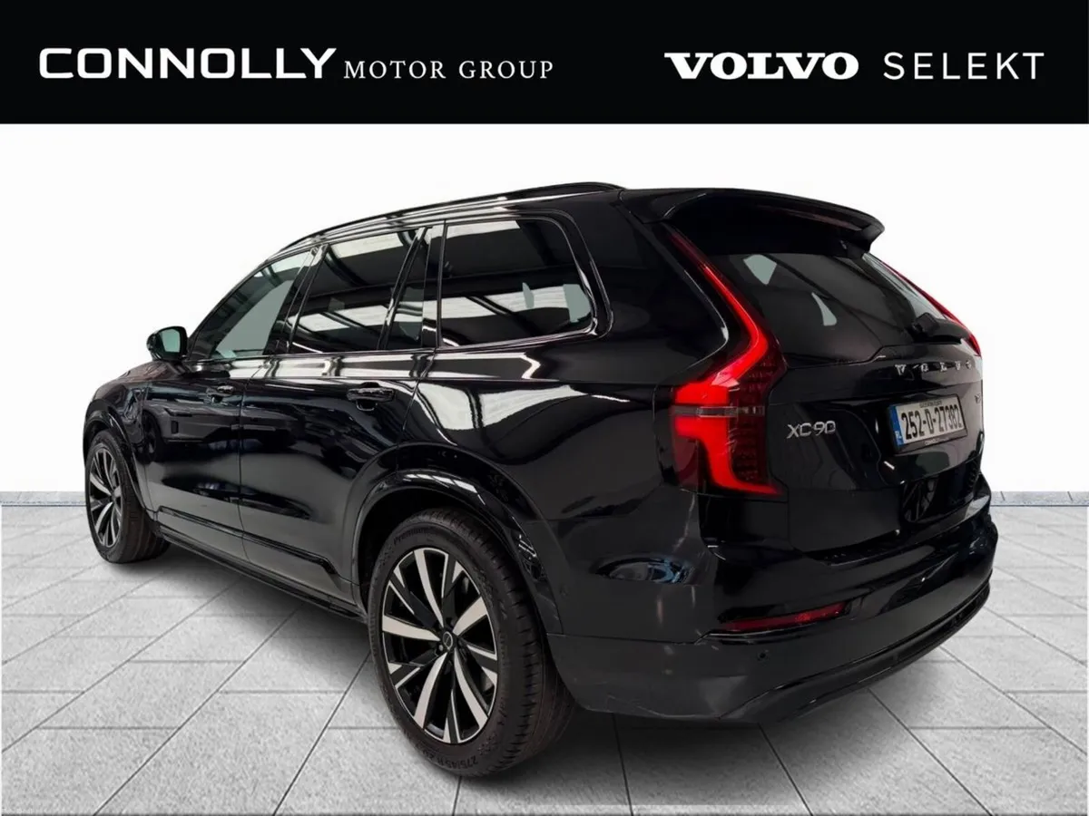 Volvo XC90 T8 PHEV AWD Plus Dark Theme - Image 3