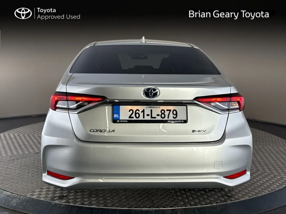 Toyota Corolla Saloon Lunasport - Image 4
