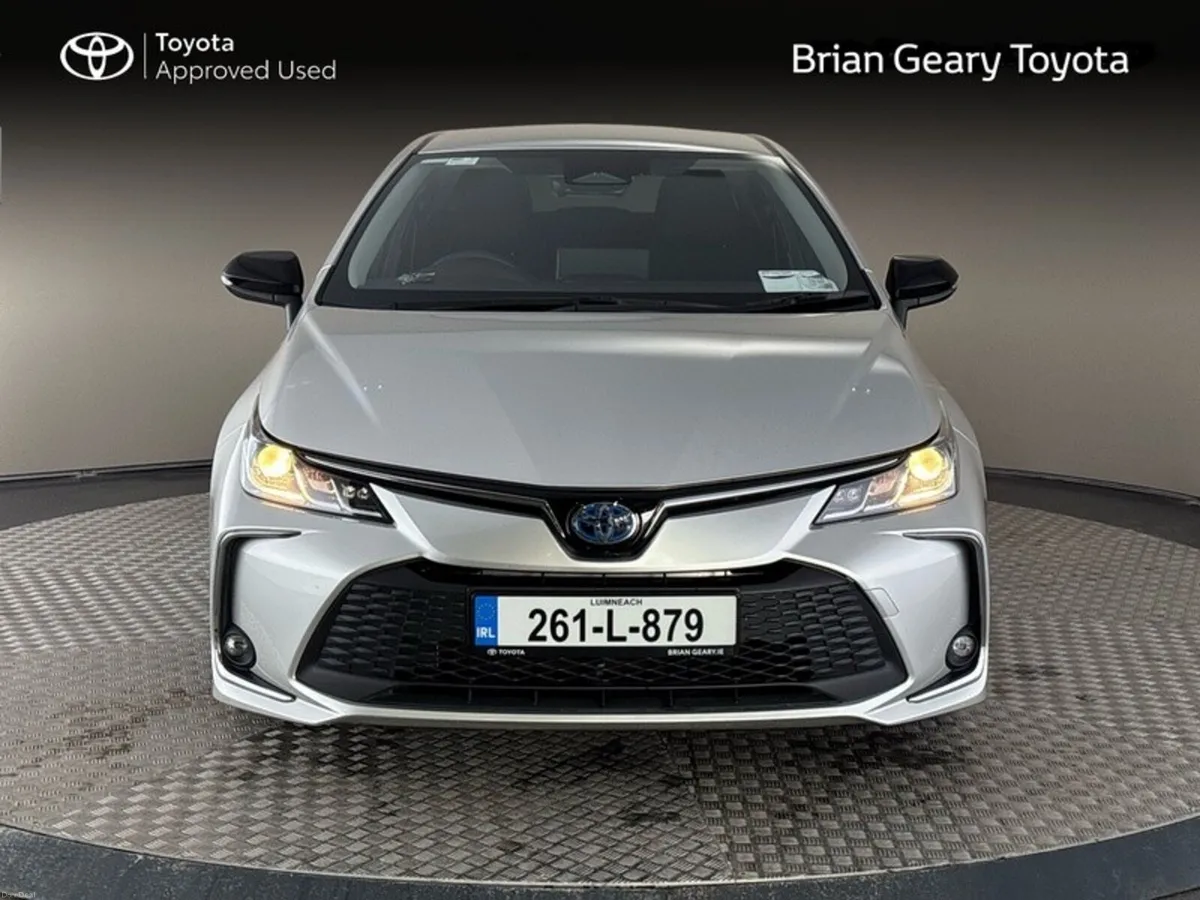 Toyota Corolla Saloon Lunasport - Image 5