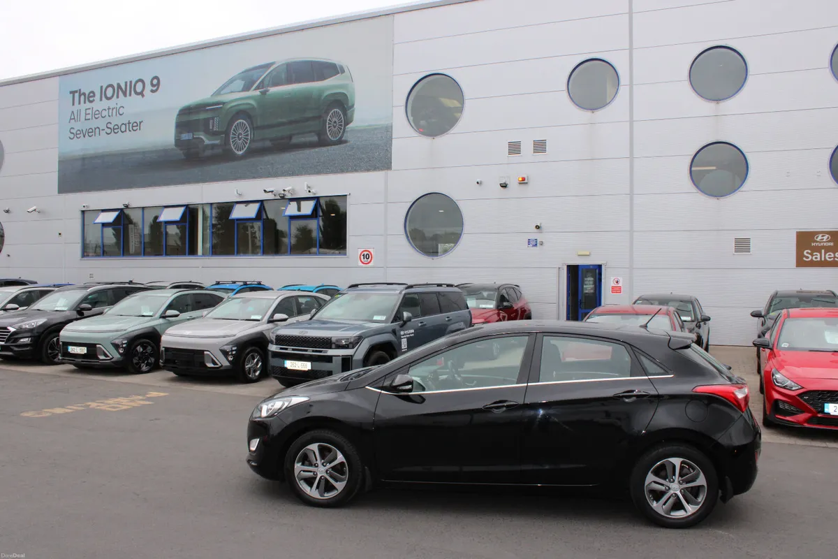 Hyundai i30 2017 - Image 2