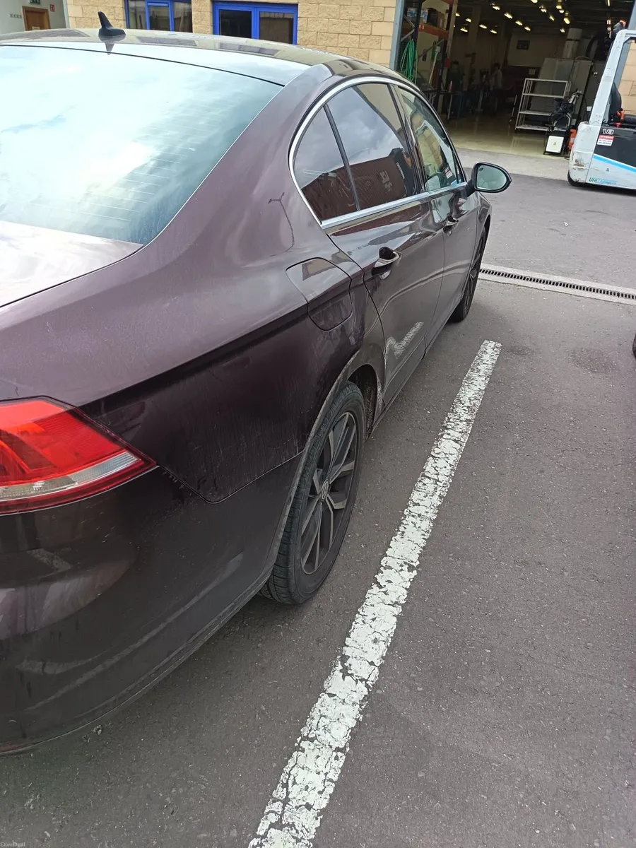 Volkswagen Passat 2016 - Image 3