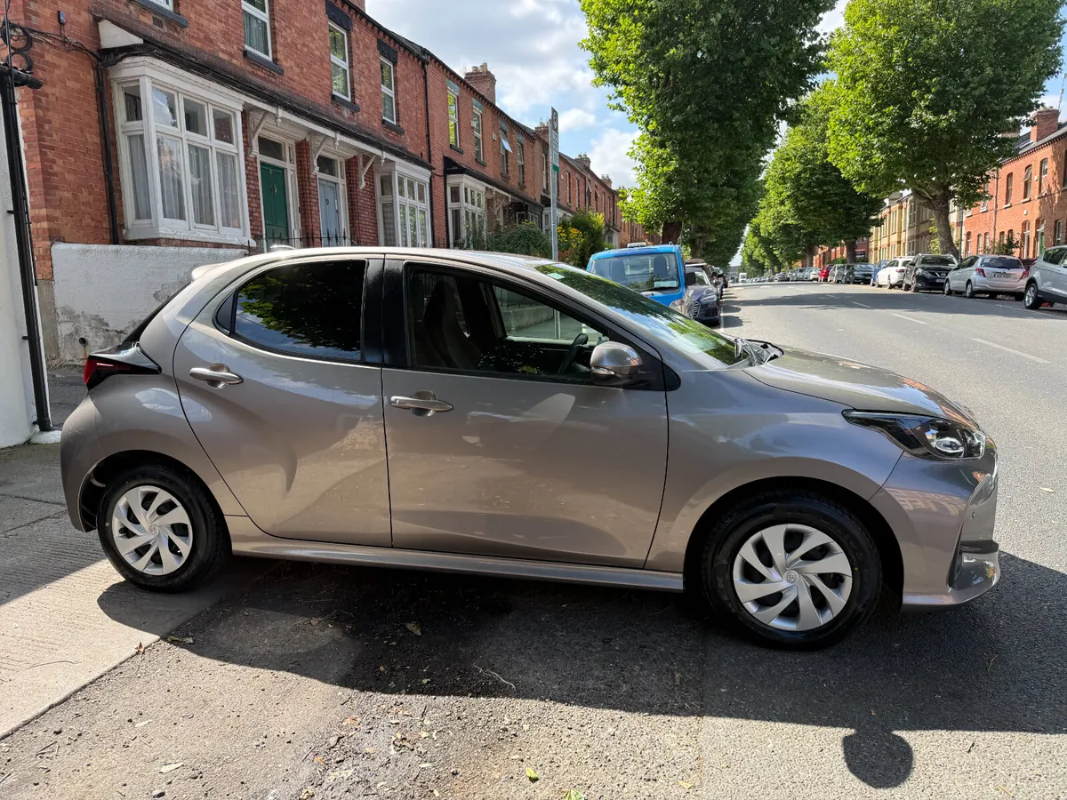 2021 Toyota Yaris, Hybrid Automatic, New Nct, 7 - Image 4