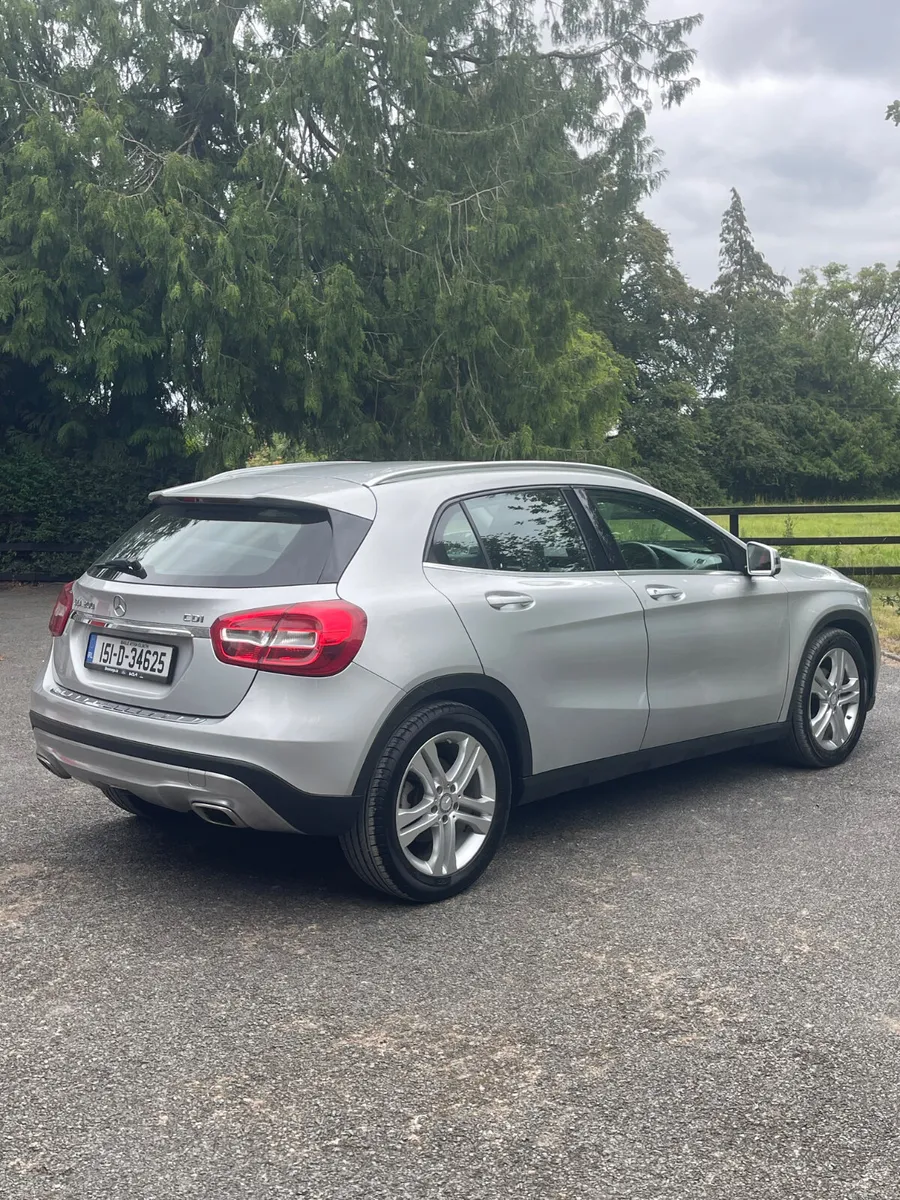 Mercedes-Benz GLA 200 Automatic 151 - Image 3