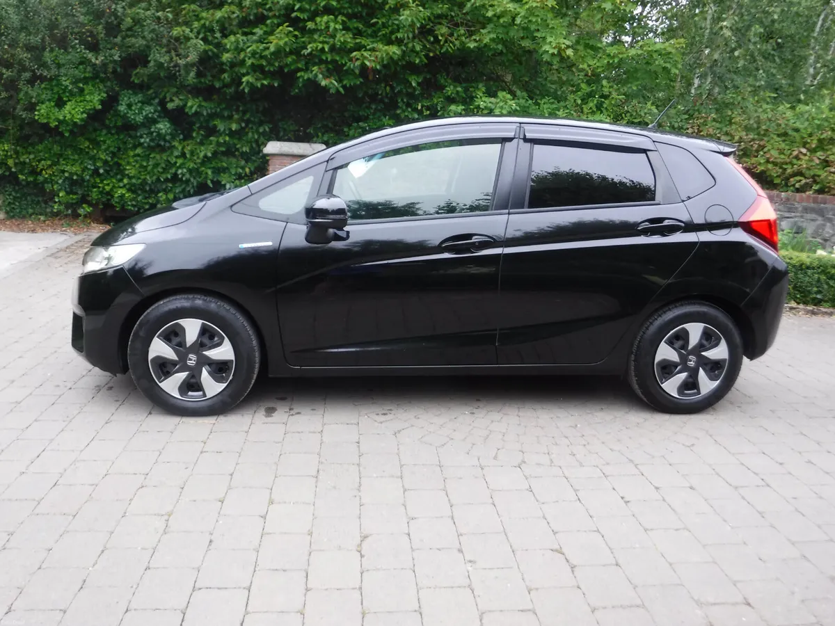 HONDA FIT 1.5 AUTO HYBRID L-SPEC ANDROID+CARPLAY - Image 5