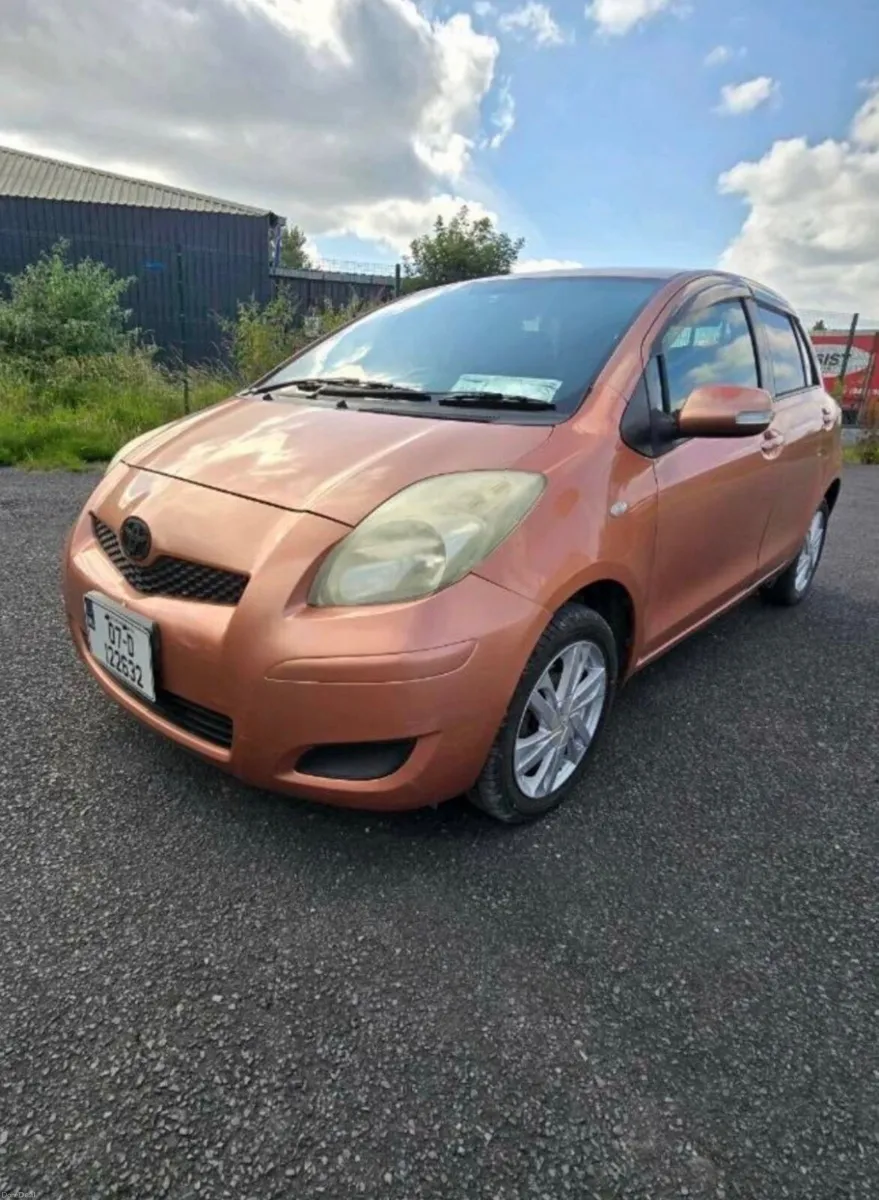 Toyota Vitz 2007 - Image 2