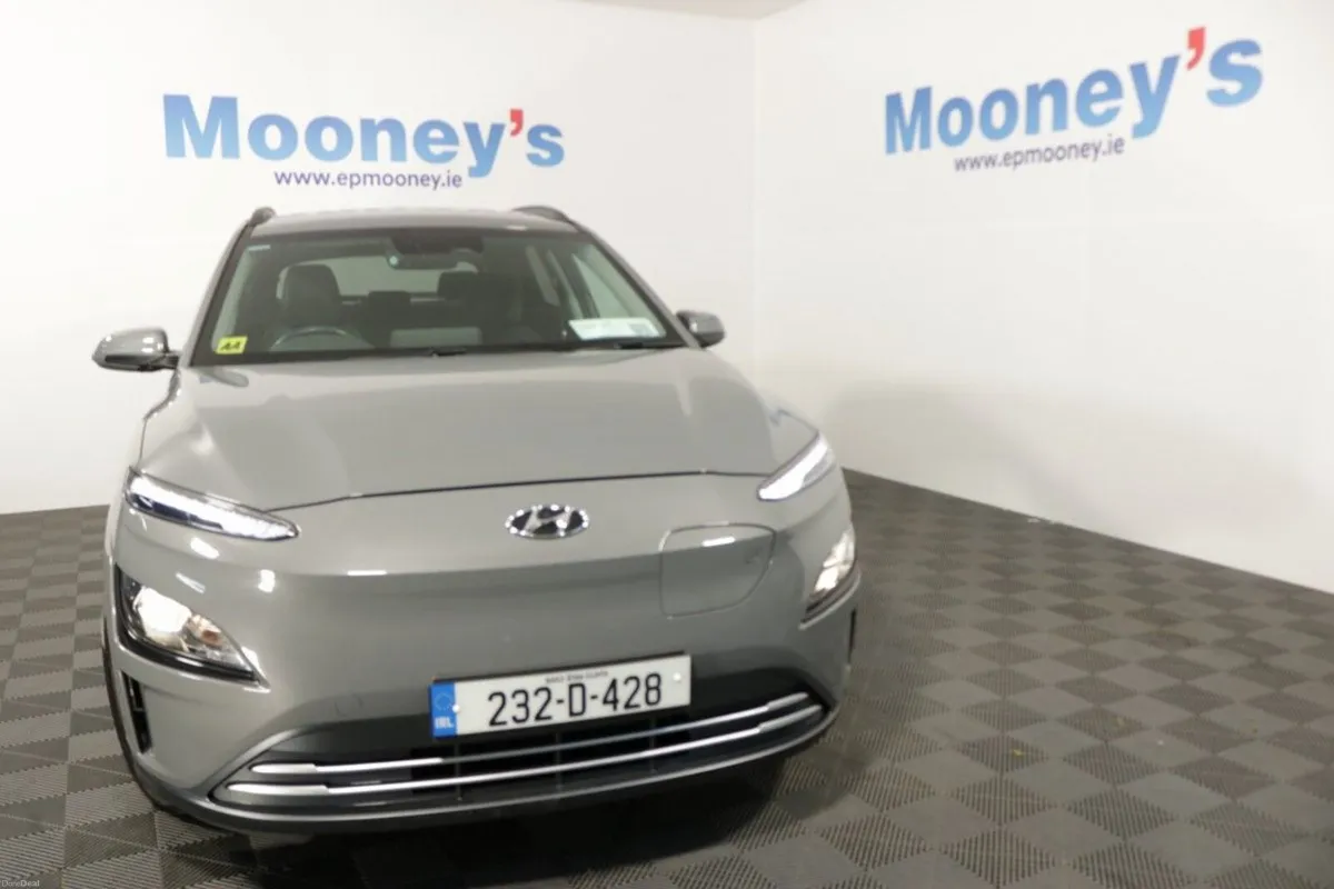 Hyundai KONA ELECTRIC PREMIUM 64 kHw EV - Image 2