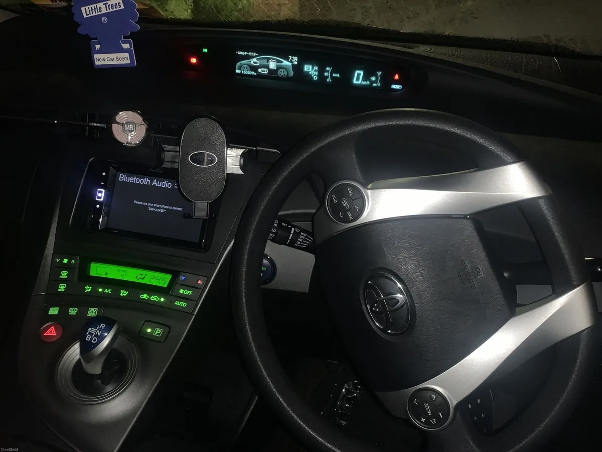Toyota Prius 2015 - Image 6