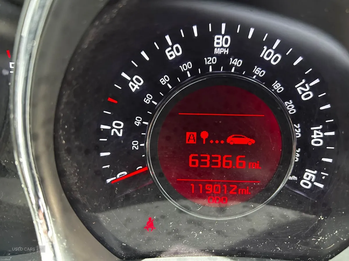 July 2014 Kia Ceed 1.6 CRDi 2 EcoDynamics 5dr - Image 2