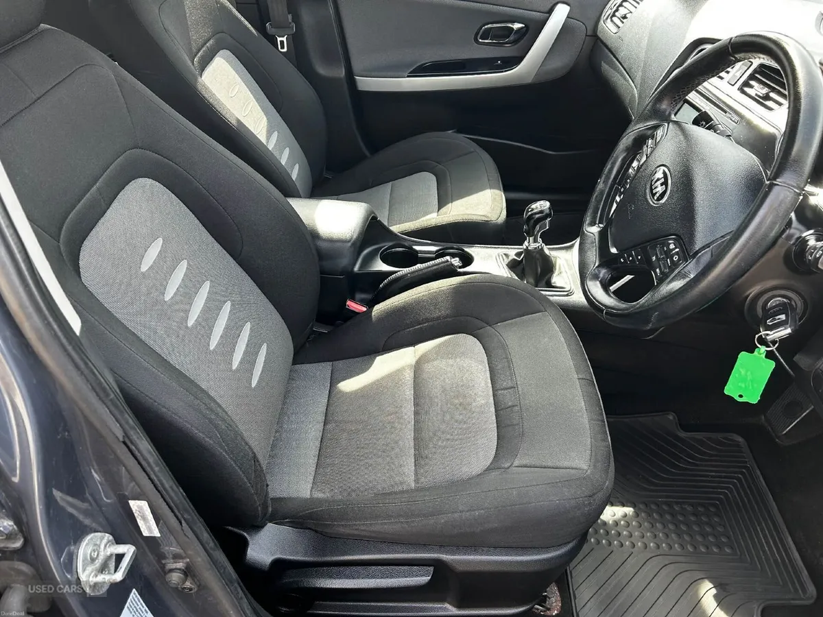 July 2014 Kia Ceed 1.6 CRDi 2 EcoDynamics 5dr - Image 5