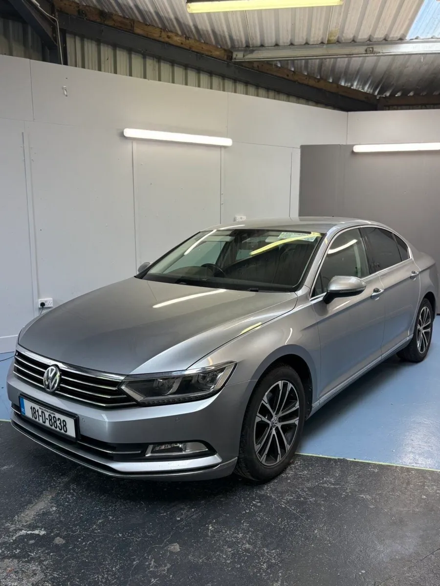 Volkswagen Passat - Image 5