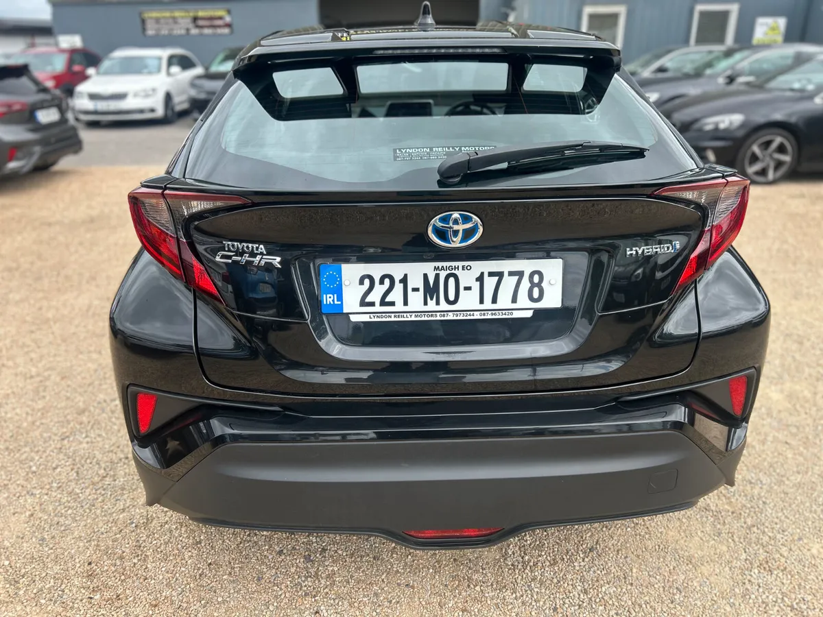 Toyota C-HR icon - Image 6