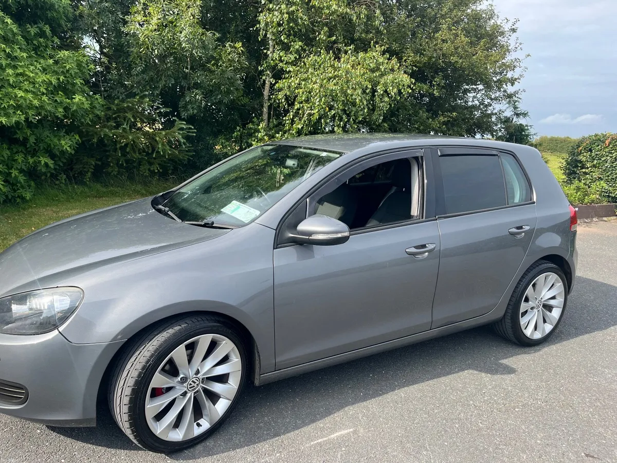 Volkswagen Golf 2012 - Image 1