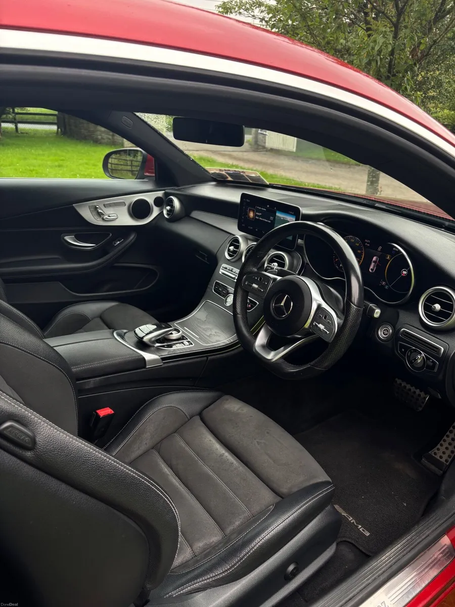 Mercedes-Benz C-Class 2019 - Image 5